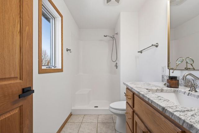 7716 7th Street N, Oakdale, MN 55128