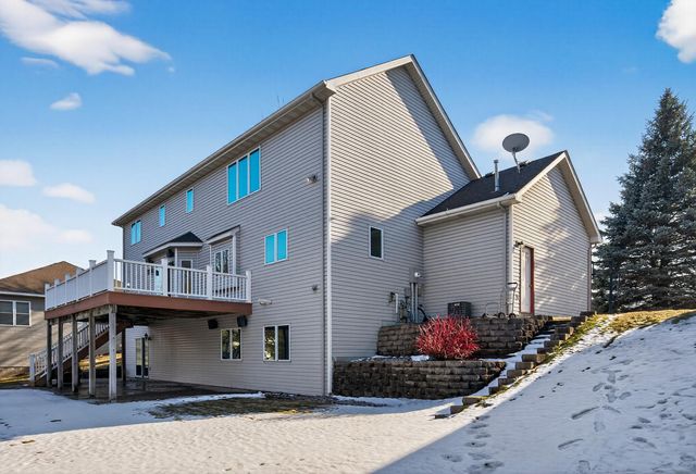 7716 7th Street N, Oakdale, MN 55128