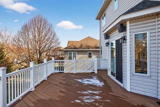 7716 7th Street N, Oakdale, MN 55128