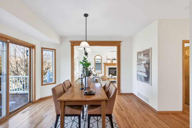 7716 7th Street N, Oakdale, MN 55128