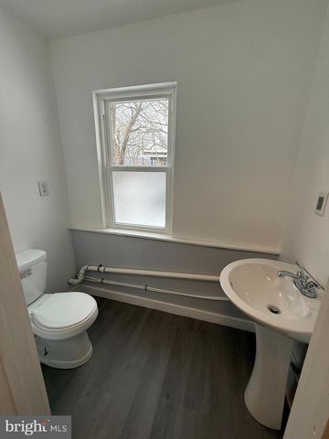 514 HIGHLAND AVE, Burnham, PA 17009