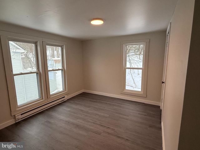 514 HIGHLAND AVE, Burnham, PA 17009