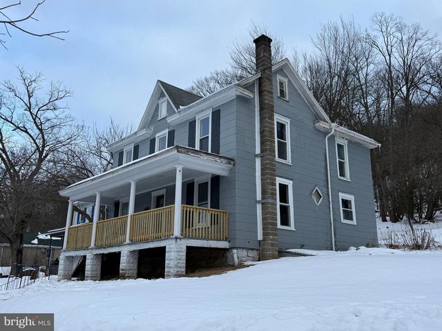 514 HIGHLAND AVE, Burnham, PA 17009