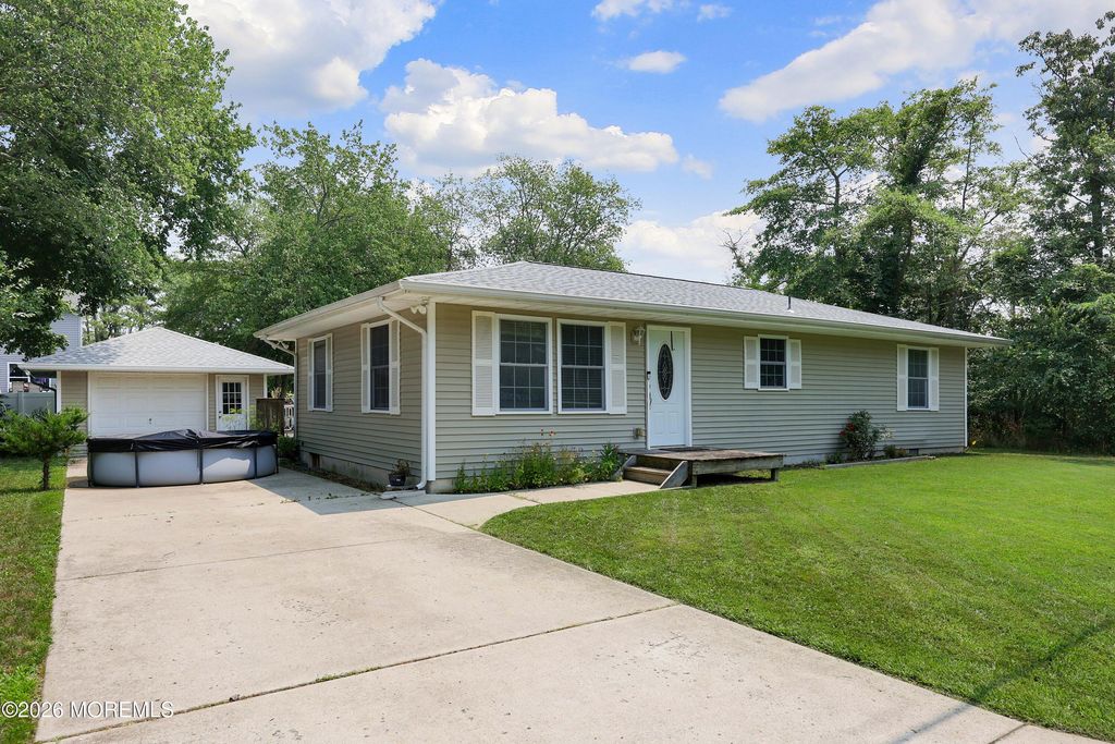 313 Oleary Avenue, Bayville, NJ 08721