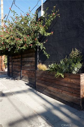 2075 S Atlantic, Commerce, CA 90040