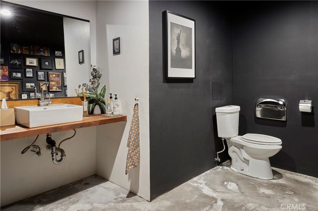 2075 S Atlantic, Commerce, CA 90040