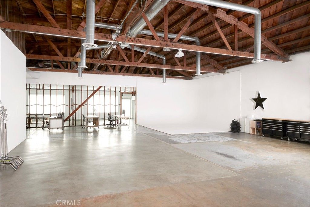 2075 S Atlantic, Commerce, CA 90040