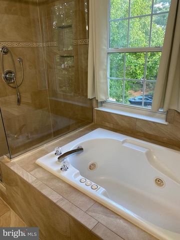 21733 TOTTENHAM HALE CT, Sterling, VA 20166