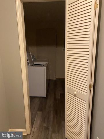 21733 TOTTENHAM HALE CT, Sterling, VA 20166