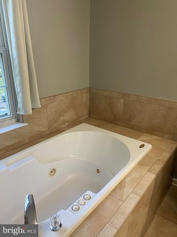 21733 TOTTENHAM HALE CT, Sterling, VA 20166