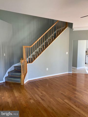 21733 TOTTENHAM HALE CT, Sterling, VA 20166