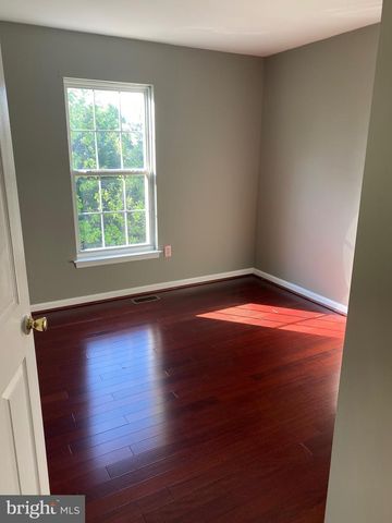 21733 TOTTENHAM HALE CT, Sterling, VA 20166