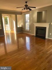 21733 TOTTENHAM HALE CT, Sterling, VA 20166