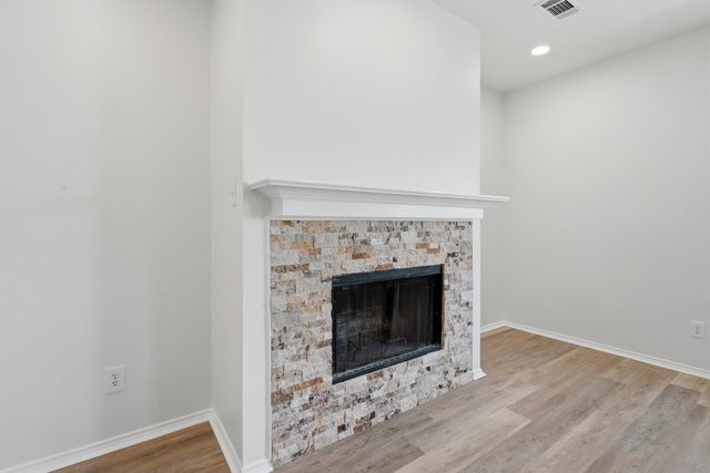 7104 Starwood Drive, Fort Worth, TX 76137