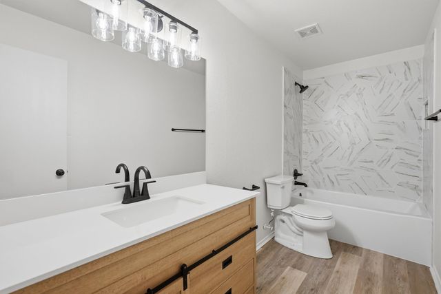 7104 Starwood Drive, Fort Worth, TX 76137
