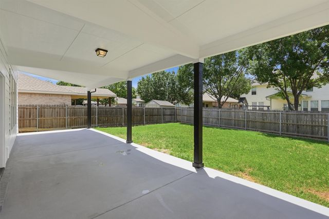 7104 Starwood Drive, Fort Worth, TX 76137