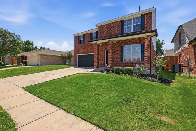 7104 Starwood Drive, Fort Worth, TX 76137