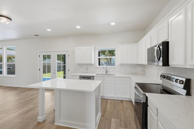 7104 Starwood Drive, Fort Worth, TX 76137