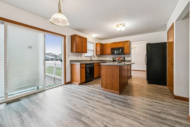 4784 Nieles Edge Drive, Columbus, OH 43232