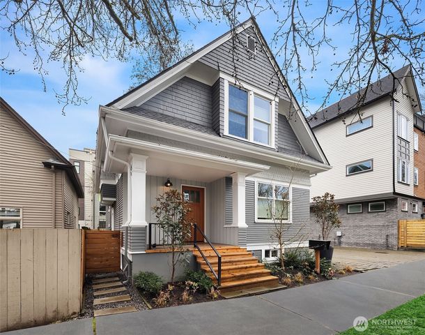 2009 E John Street, Seattle, WA 98112