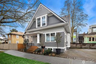2009 E John Street, Seattle, WA 98112