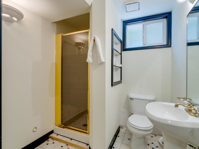 1103 W 27th Ave, Spokane, WA 99203