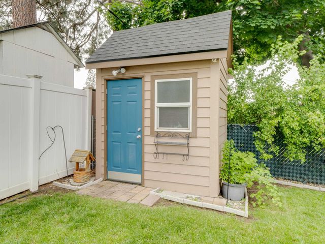 1103 W 27th Ave, Spokane, WA 99203
