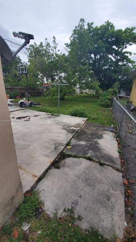 2980 NW 91st St 1, Miami, FL 33147