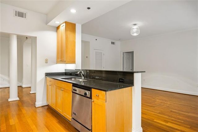 50 Biscayne NW Drive 2111, Atlanta, GA 30309