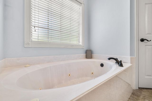 11 Westfield Loop, Little Rock, AR 72210