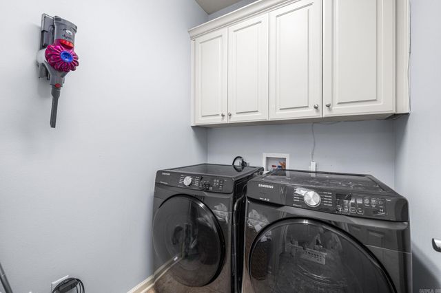 11 Westfield Loop, Little Rock, AR 72210