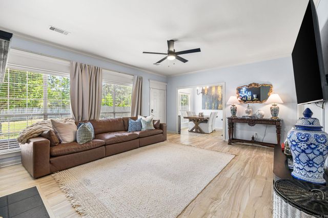 11 Westfield Loop, Little Rock, AR 72210