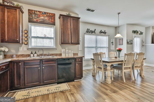 52 FOX RIDGE Drive, Newnan, GA 30265