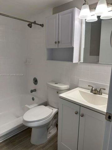 7832 Collins Avenue 406, Miami Beach, FL 33141