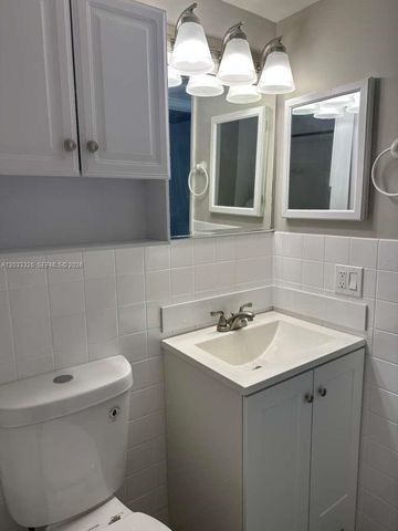 7832 Collins Avenue 406, Miami Beach, FL 33141