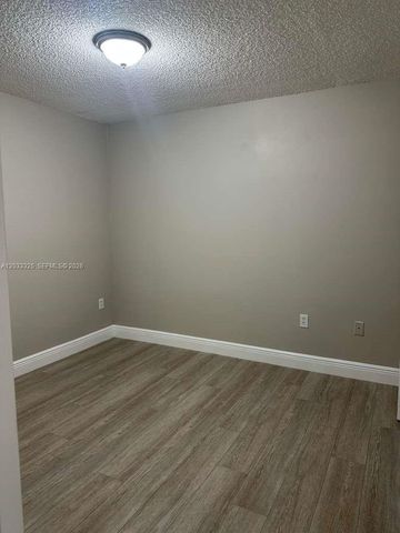 7832 Collins Avenue 406, Miami Beach, FL 33141