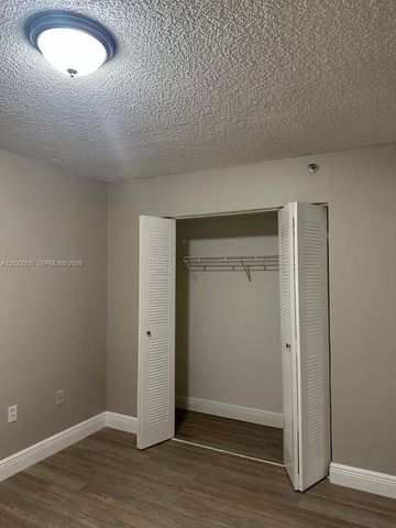 7832 Collins Avenue 406, Miami Beach, FL 33141