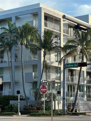 7832 Collins Avenue 406, Miami Beach, FL 33141