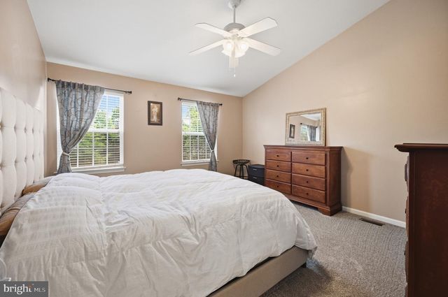 1978 BROOKE FARM CT, Woodbridge, VA 22192