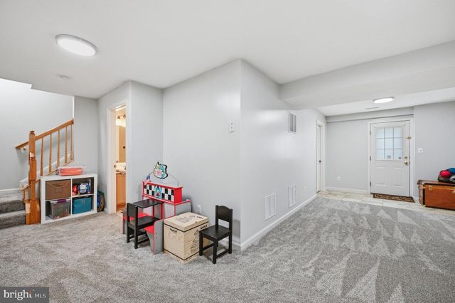 1978 BROOKE FARM CT, Woodbridge, VA 22192