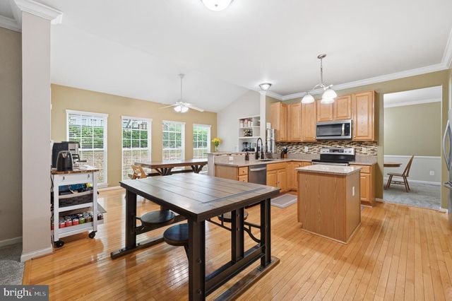 1978 BROOKE FARM CT, Woodbridge, VA 22192