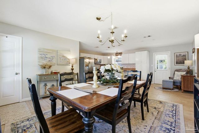 5471 Bonanza Dr, Gulf Breeze, FL 32563