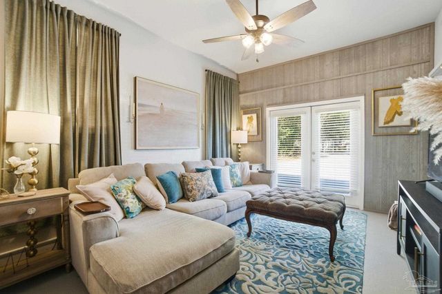 5471 Bonanza Dr, Gulf Breeze, FL 32563