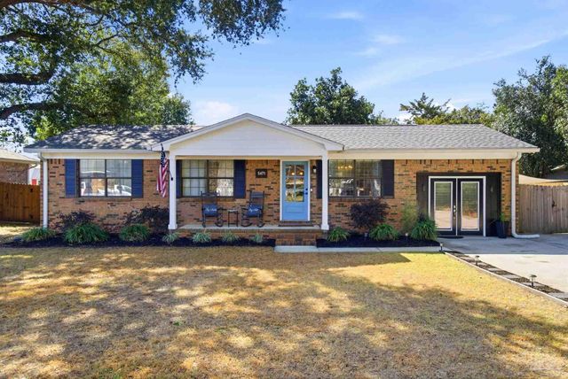 5471 Bonanza Dr, Gulf Breeze, FL 32563