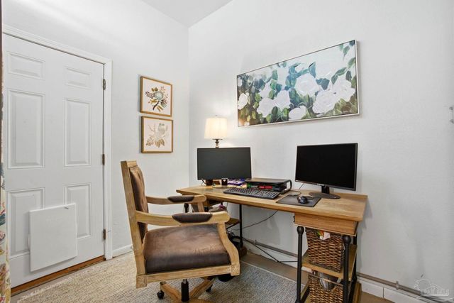 5471 Bonanza Dr, Gulf Breeze, FL 32563