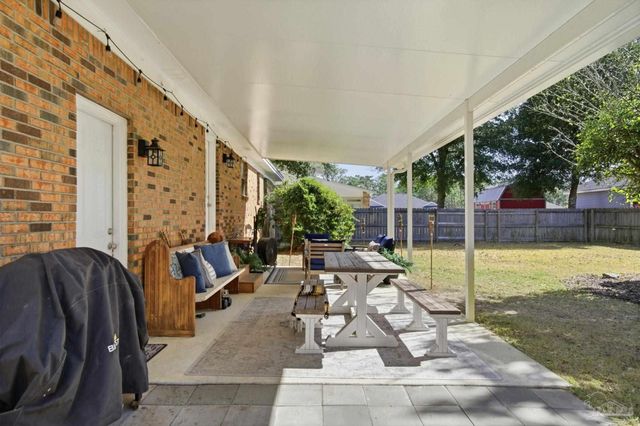 5471 Bonanza Dr, Gulf Breeze, FL 32563