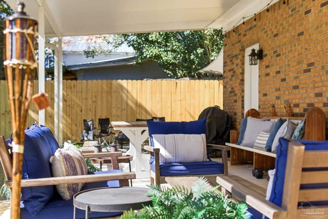 5471 Bonanza Dr, Gulf Breeze, FL 32563