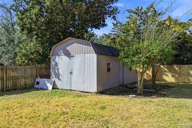 5471 Bonanza Dr, Gulf Breeze, FL 32563