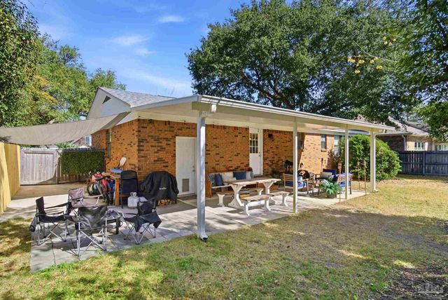 5471 Bonanza Dr, Gulf Breeze, FL 32563