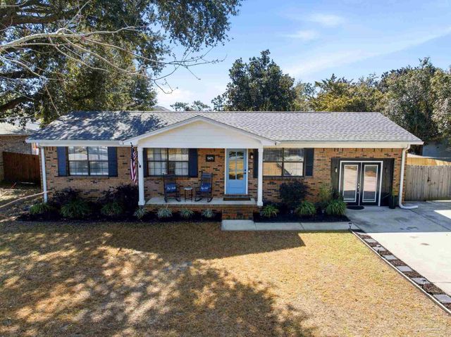 5471 Bonanza Dr, Gulf Breeze, FL 32563